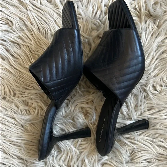 Elegant Black Heeled Mules - Picture 7 of 13